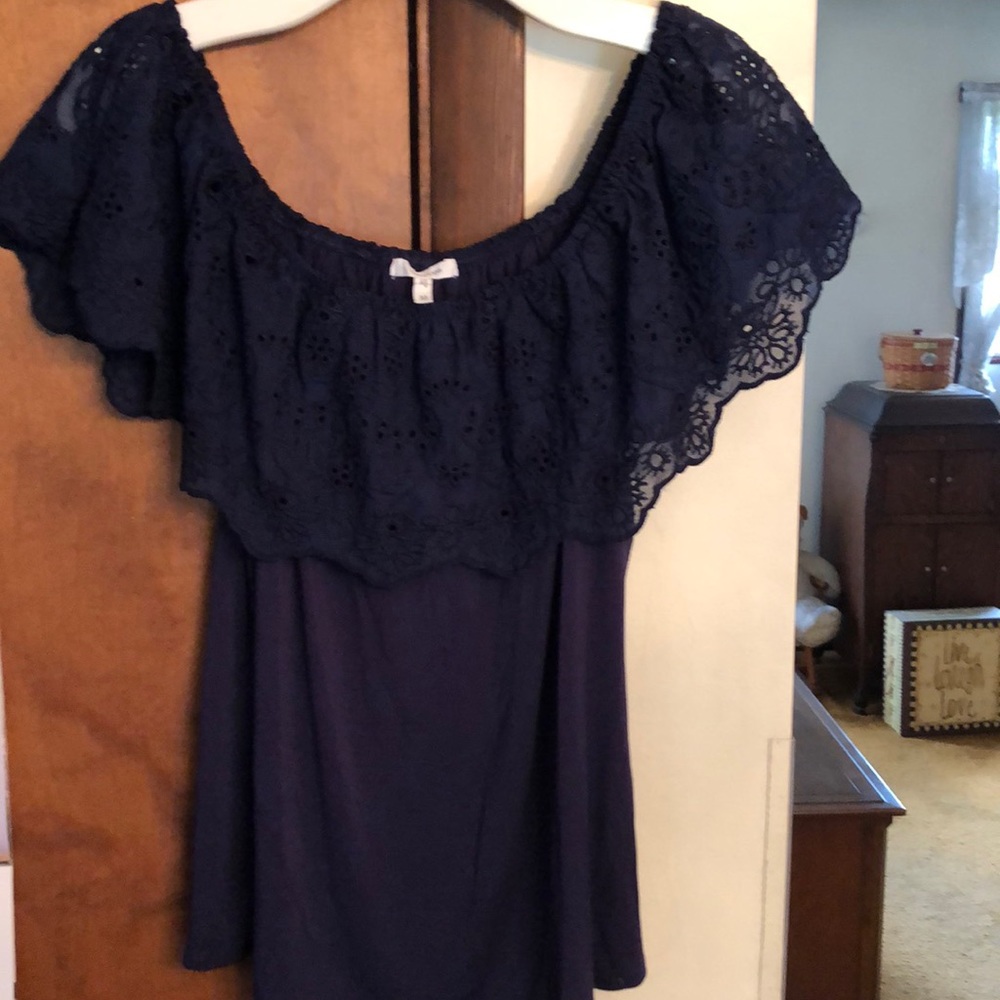 MAURICES navy top
